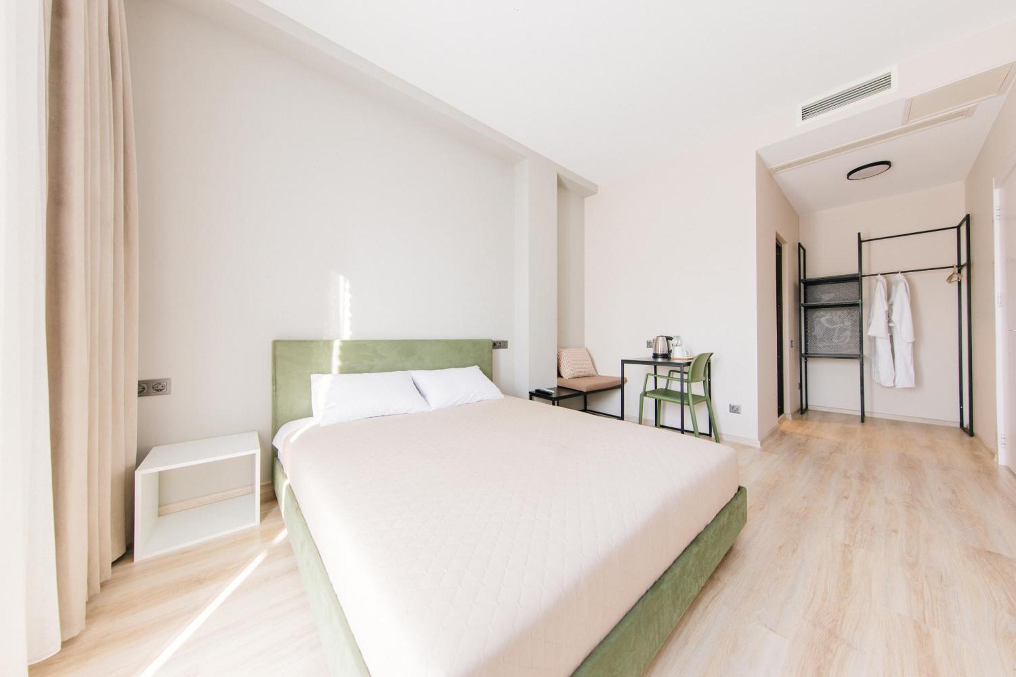 Doors Hotel ティビリシ エクステリア 写真